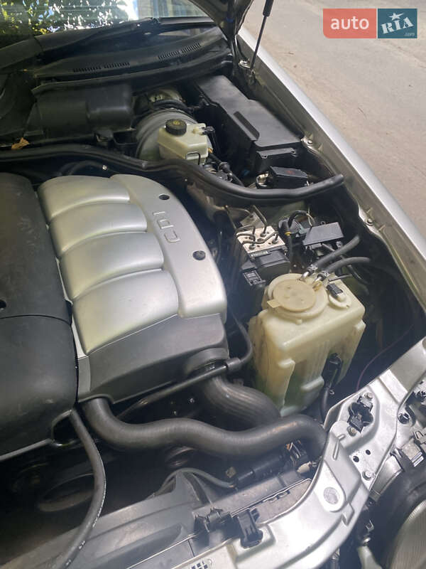 Седан Mercedes-Benz E-Class 1999 в Черновцах