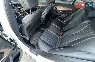 Седан Mercedes-Benz E-Class 2018 в 
