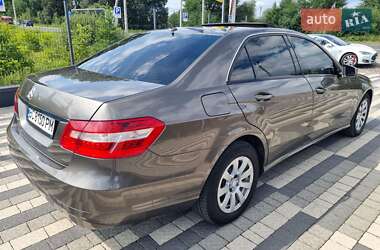 Седан Mercedes-Benz E-Class 2010 в 