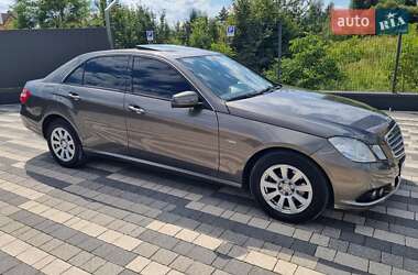 Седан Mercedes-Benz E-Class 2010 в 