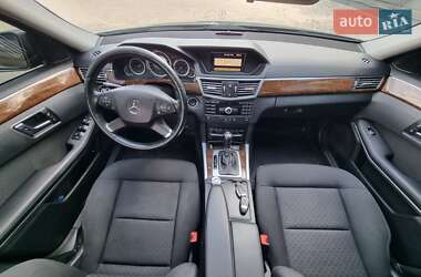Седан Mercedes-Benz E-Class 2010 в 