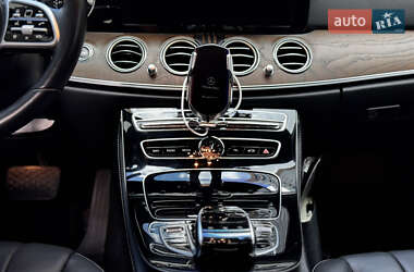 Седан Mercedes-Benz E-Class 2018 в 