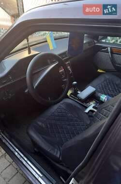 Седан Mercedes-Benz E-Class 1995 в Хмельницком