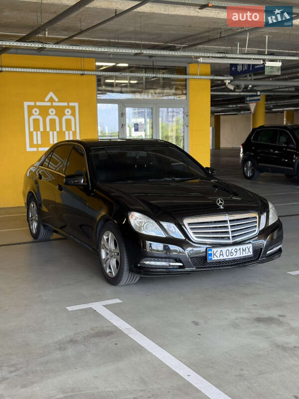 Седан Mercedes-Benz E-Class 2012 в Киеве фото 9 Седан Mercedes-Benz E-Class 2012 в Киеве