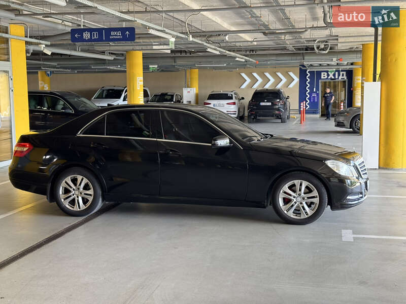 Седан Mercedes-Benz E-Class 2012 в Киеве фото 12 Седан Mercedes-Benz E-Class 2012 в Киеве