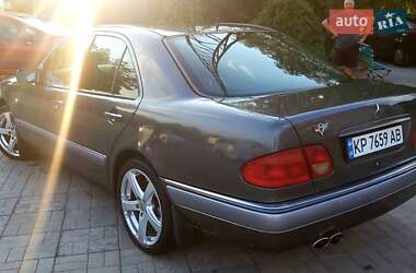 Седан Mercedes-Benz E-Class 1999 в 