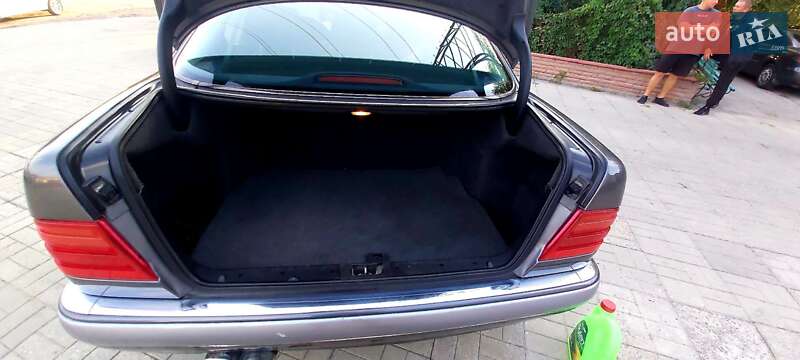 Седан Mercedes-Benz E-Class 1999 в Запорожье