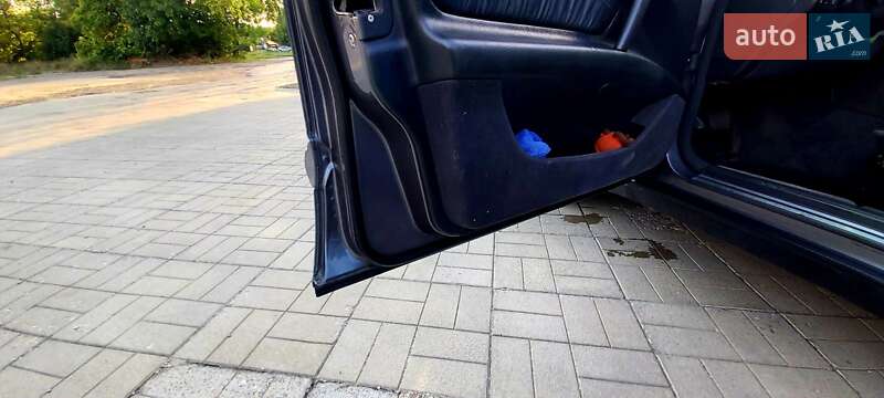 Седан Mercedes-Benz E-Class 1999 в Запорожье