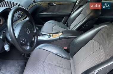Седан Mercedes-Benz E-Class 2002 в 