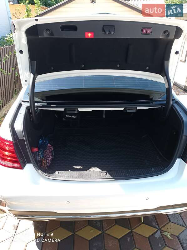 Седан Mercedes-Benz E-Class 2015 в Умани