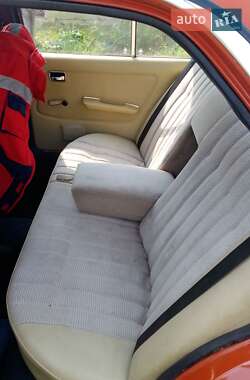 Седан Mercedes-Benz E-Class 1979 в 