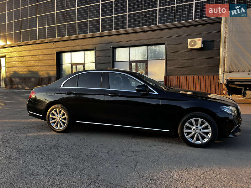 Седан Mercedes-Benz E-Class 2016 в Луцьку