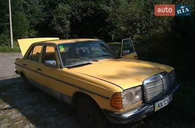 Седан Mercedes-Benz E-Class 1979 в 