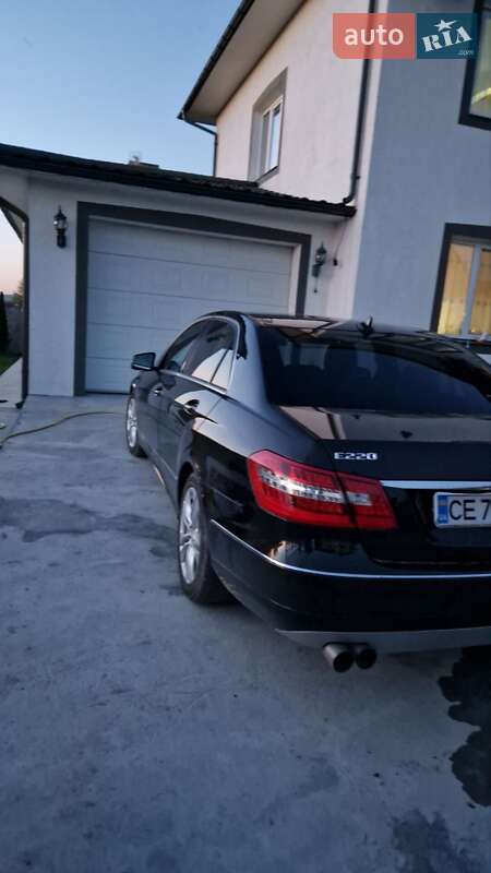 Седан Mercedes-Benz E-Class 2010 в Чернівцях