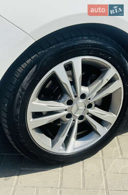 Универсал Mercedes-Benz E-Class 2012 в 