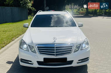 Универсал Mercedes-Benz E-Class 2012 в 