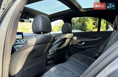 Седан Mercedes-Benz E-Class 2023 в 