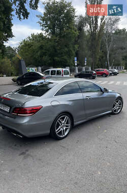Купе Mercedes-Benz E-Class 2013 в 