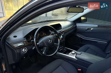 Седан Mercedes-Benz E-Class 2012 в 
