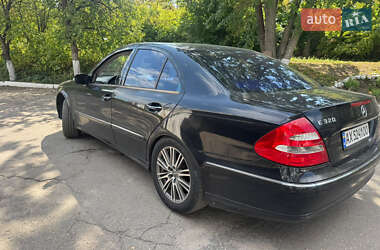 Седан Mercedes-Benz E-Class 2003 в 