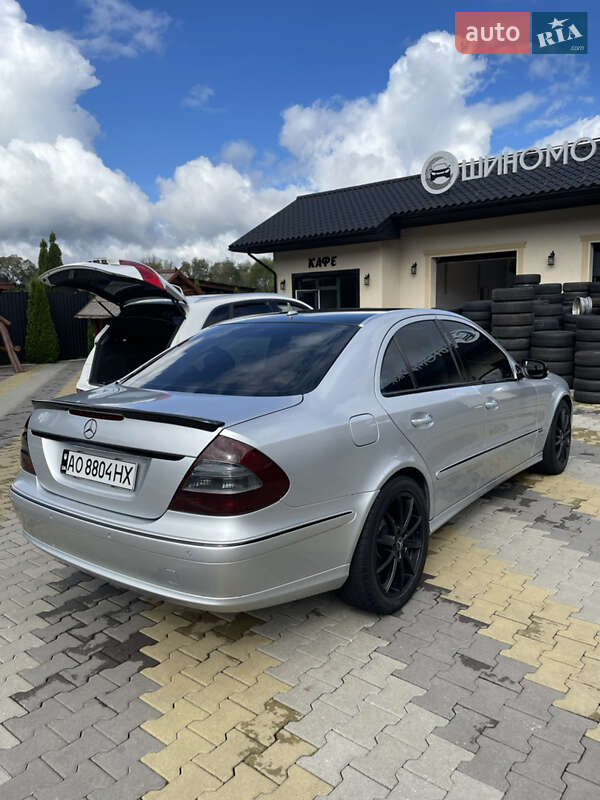 Mercedes-Benz E-Class 2006