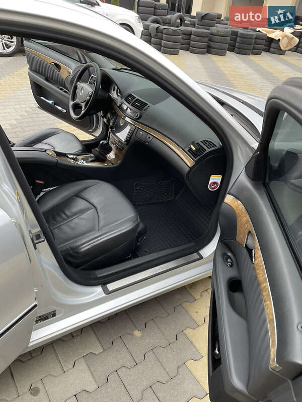 Седан Mercedes-Benz E-Class 2006 в Виноградове