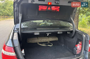 Седан Mercedes-Benz E-Class 2011 в 