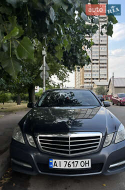 Mercedes-Benz E-Class 2011