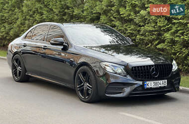 Седан Mercedes-Benz E-Class 2017 в Києві