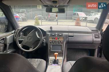 Седан Mercedes-Benz E-Class 1998 в 