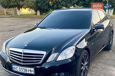 Седан Mercedes-Benz E-Class 2010 в 