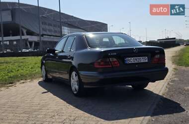 Седан Mercedes-Benz E-Class 2001 в 