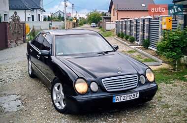 Седан Mercedes-Benz E-Class 2001 в Ивано-Франковске