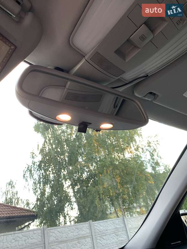 Седан Mercedes-Benz E-Class 2012 в Чернігові