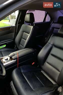 Седан Mercedes-Benz E-Class 2012 в 