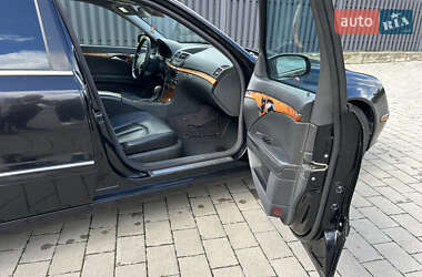 Седан Mercedes-Benz E-Class 2003 в 