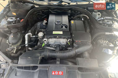 Седан Mercedes-Benz E-Class 2011 в 