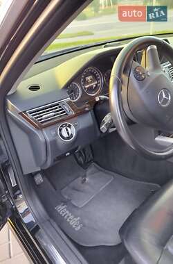 Седан Mercedes-Benz E-Class 2012 в 