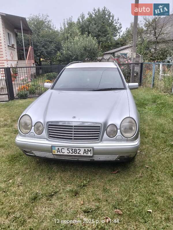 Mercedes-Benz E-Class 1997