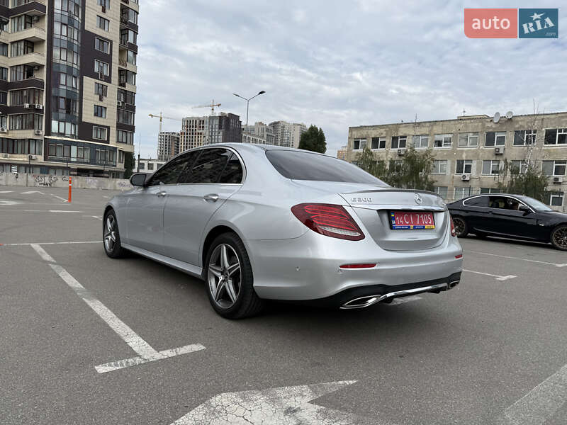 Седан Mercedes-Benz E-Class 2018 в Києві