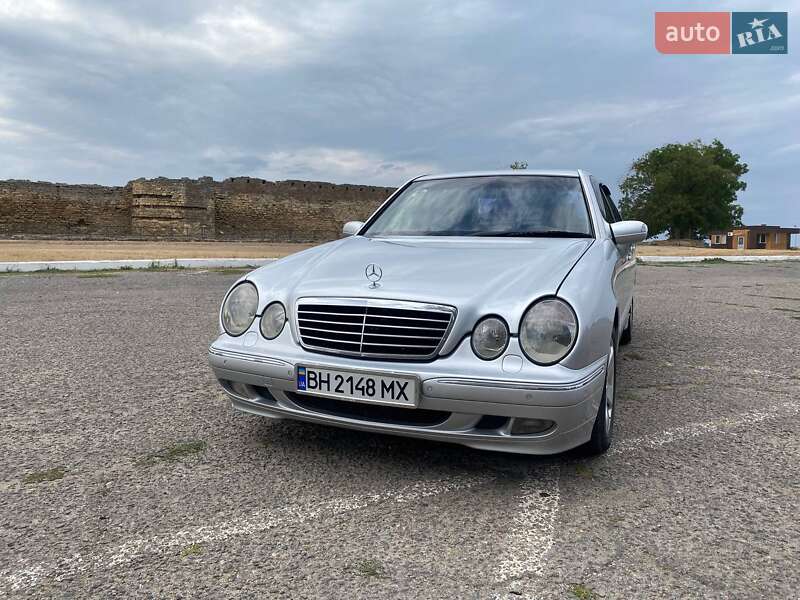 Седан Mercedes-Benz E-Class 2001 в Белгороде-Днестровском
