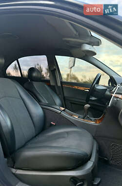 Седан Mercedes-Benz E-Class 2003 в 