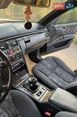 Седан Mercedes-Benz E-Class 1998 в 