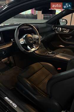 Купе Mercedes-Benz E-Class 2019 в 