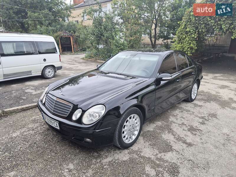 Mercedes-Benz E-Class 2005