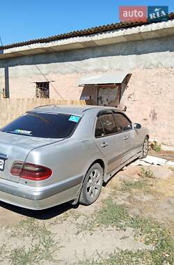Седан Mercedes-Benz E-Class 1999 в Одесі