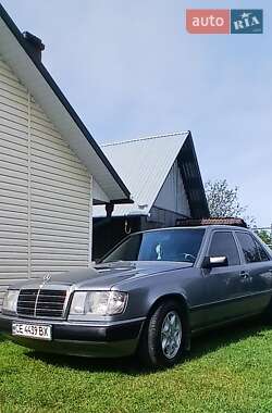 Седан Mercedes-Benz E-Class 1989 в Корытном