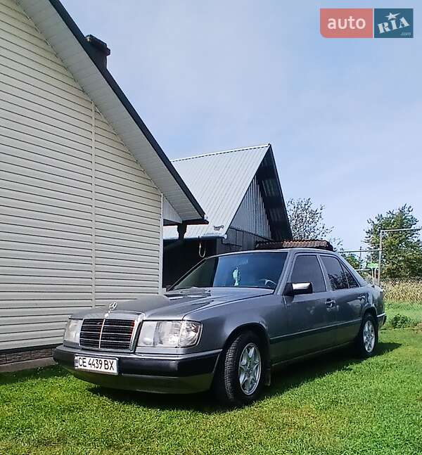 Mercedes-Benz E-Class 1989
