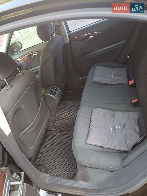 Седан Mercedes-Benz E-Class 2004 в Виннице