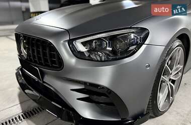 Седан Mercedes-Benz E-Class 2022 в 